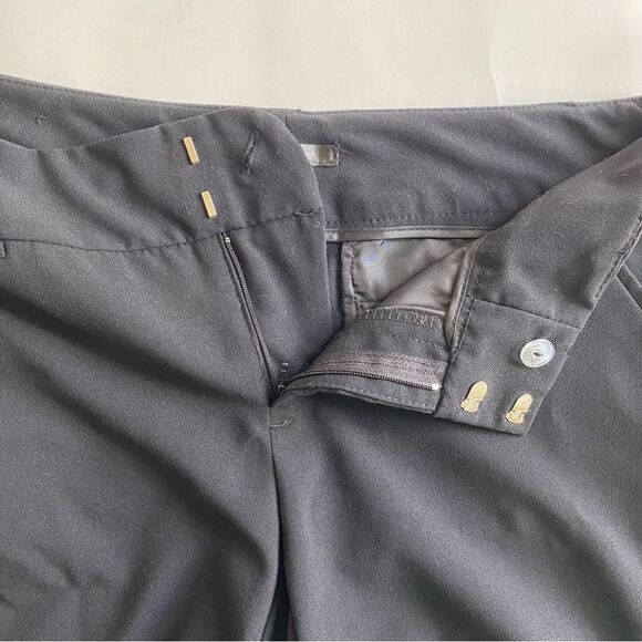 Daisy Fuentes Capris Pants - Black Size 6 - Like New! - Picture 3 of 7